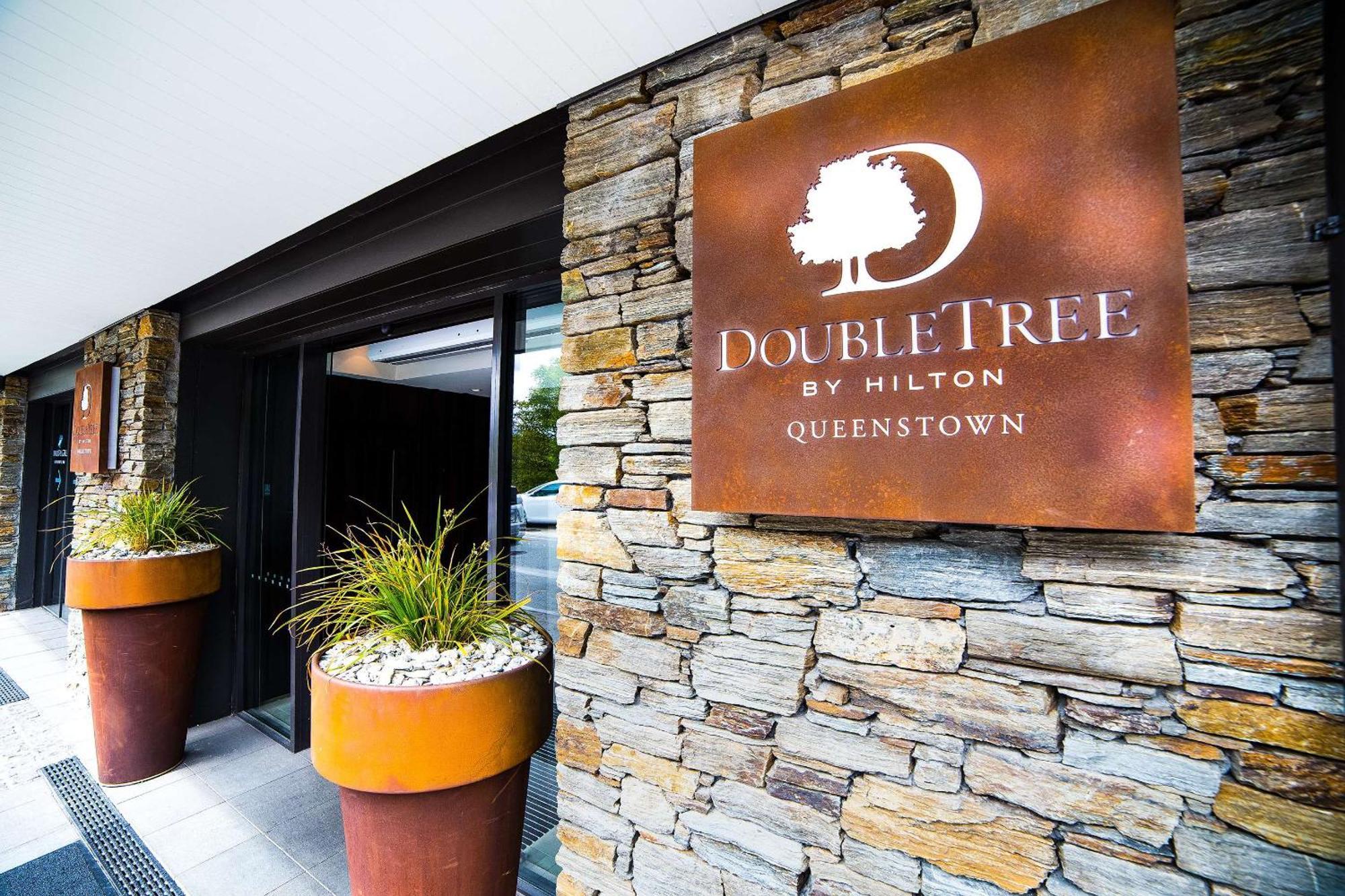 Doubletree By Hilton Квінстаун Екстер'єр фото